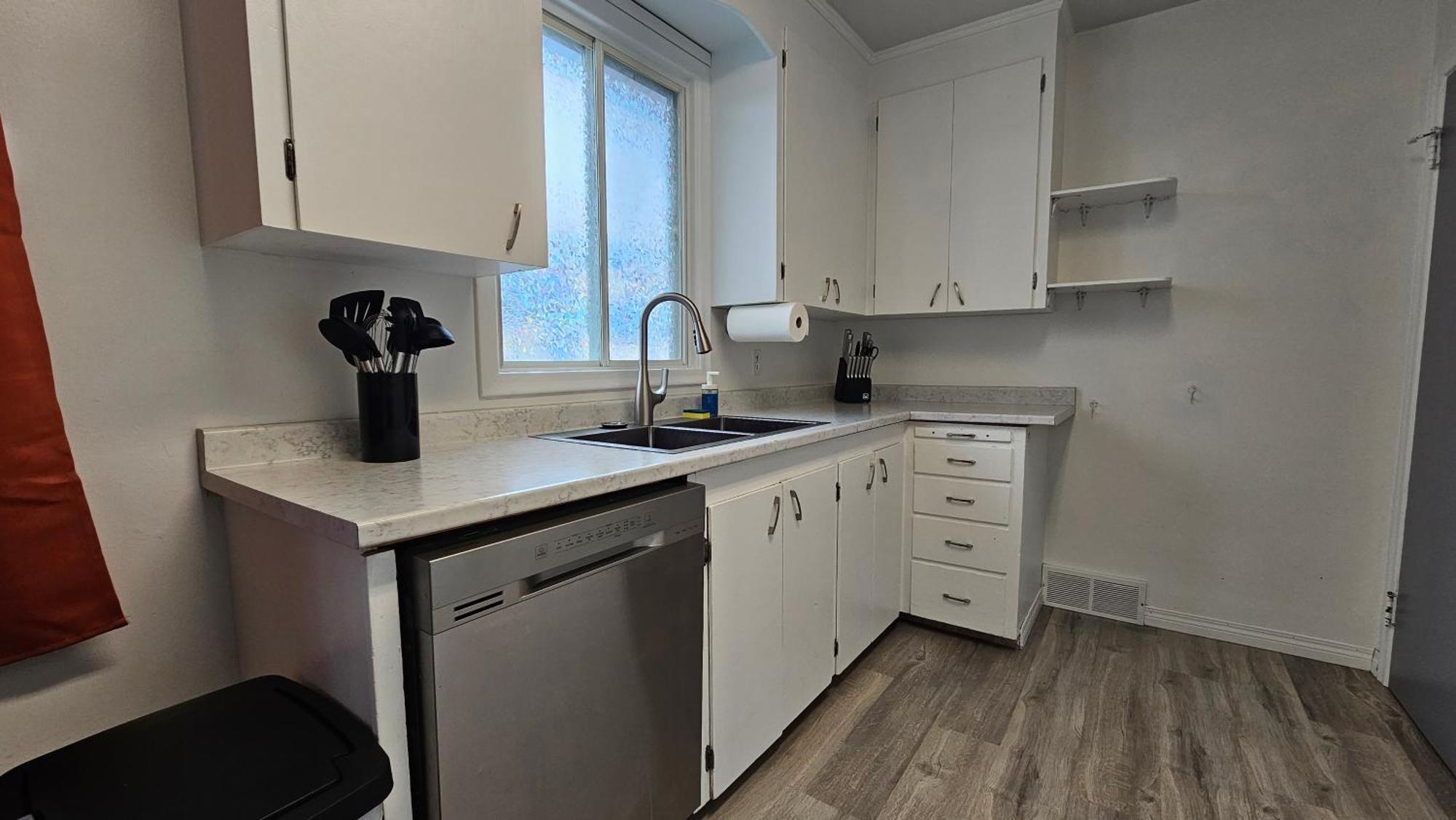 Appartement Retro Retreat - 3Bdr, 1 Bath, Close To City Center à Edmonton Extérieur photo